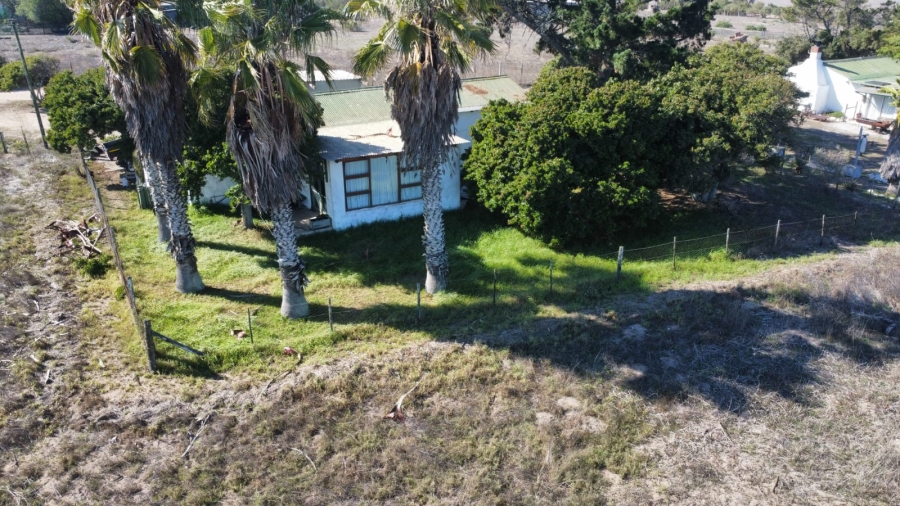 18 Bedroom Property for Sale in Trekoskraal Western Cape